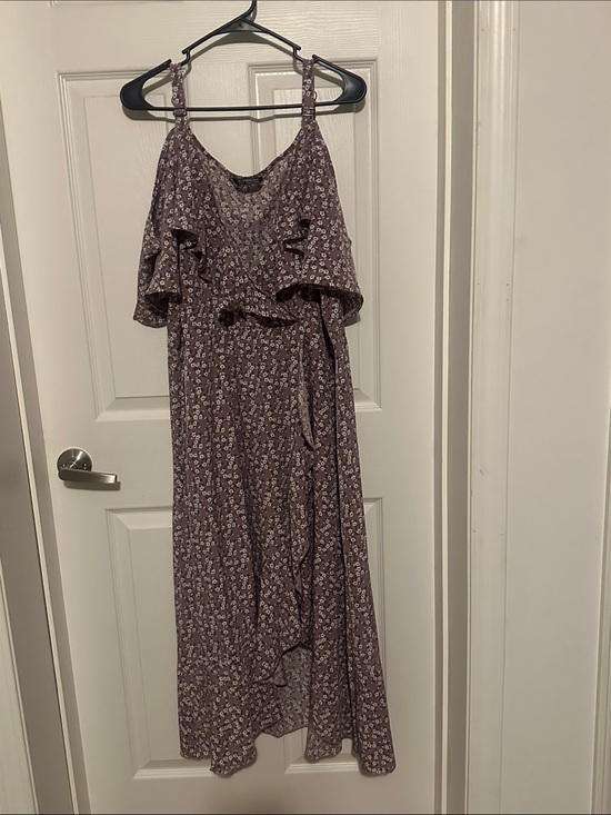BloomChic Dresses & Skirts - BloomChic Dusty Mauve Floral High-Low Maxi Dress size 18-20